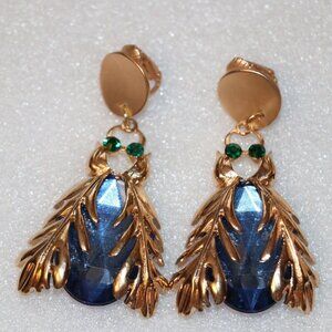 Blue Faceted Gold Tone Leaf Winged Beetle Clip-On Earrings